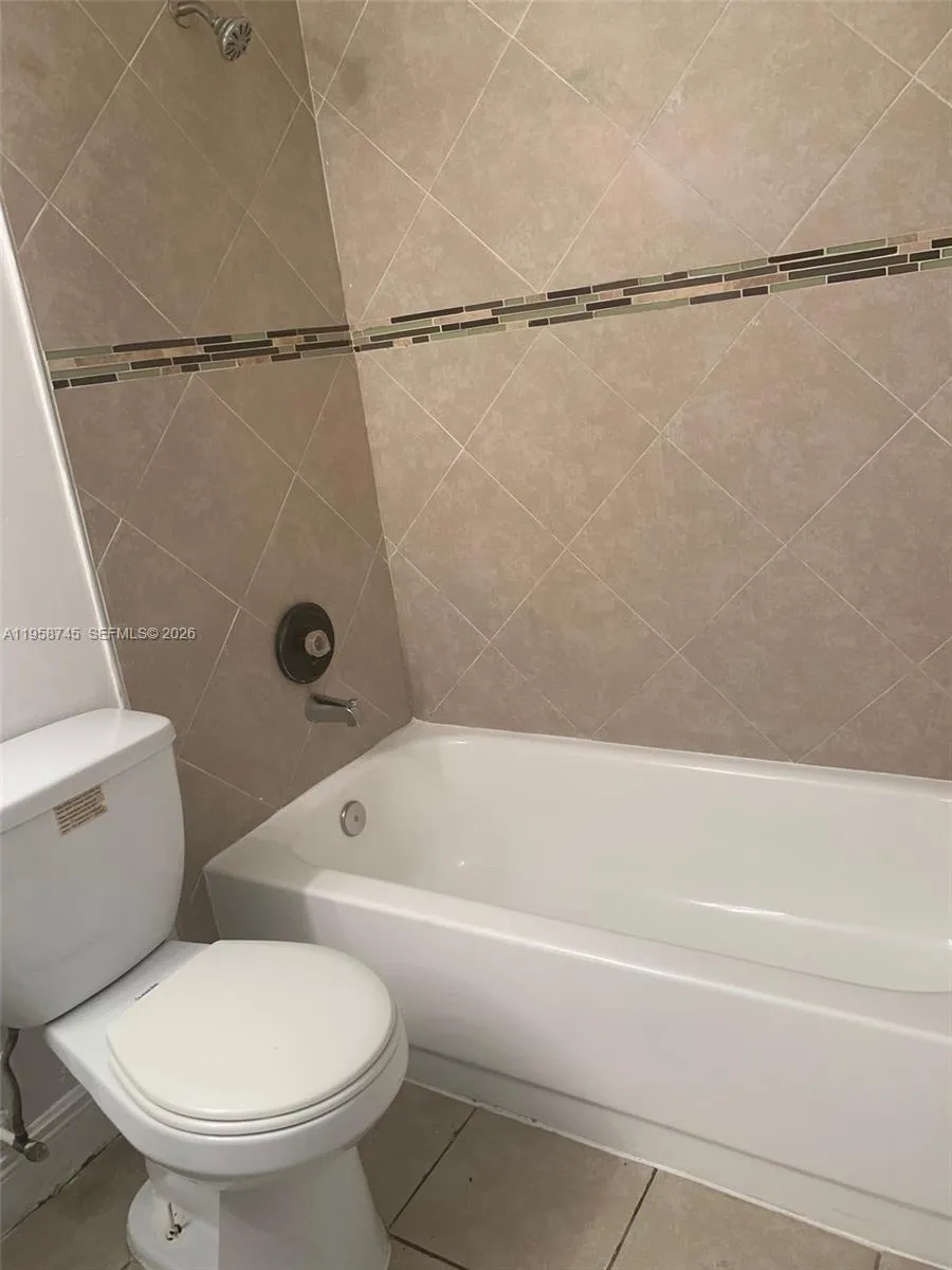 20815 Ne 8th Ct 202-20, Miami, Florida 33179, Miami, Florida 33179, 2 Bedrooms Bedrooms, ,2 BathroomsBathrooms,Residential Lease,For Rent,20815 Ne 8th Ct 202-20, Miami, Florida 33179,A11958745