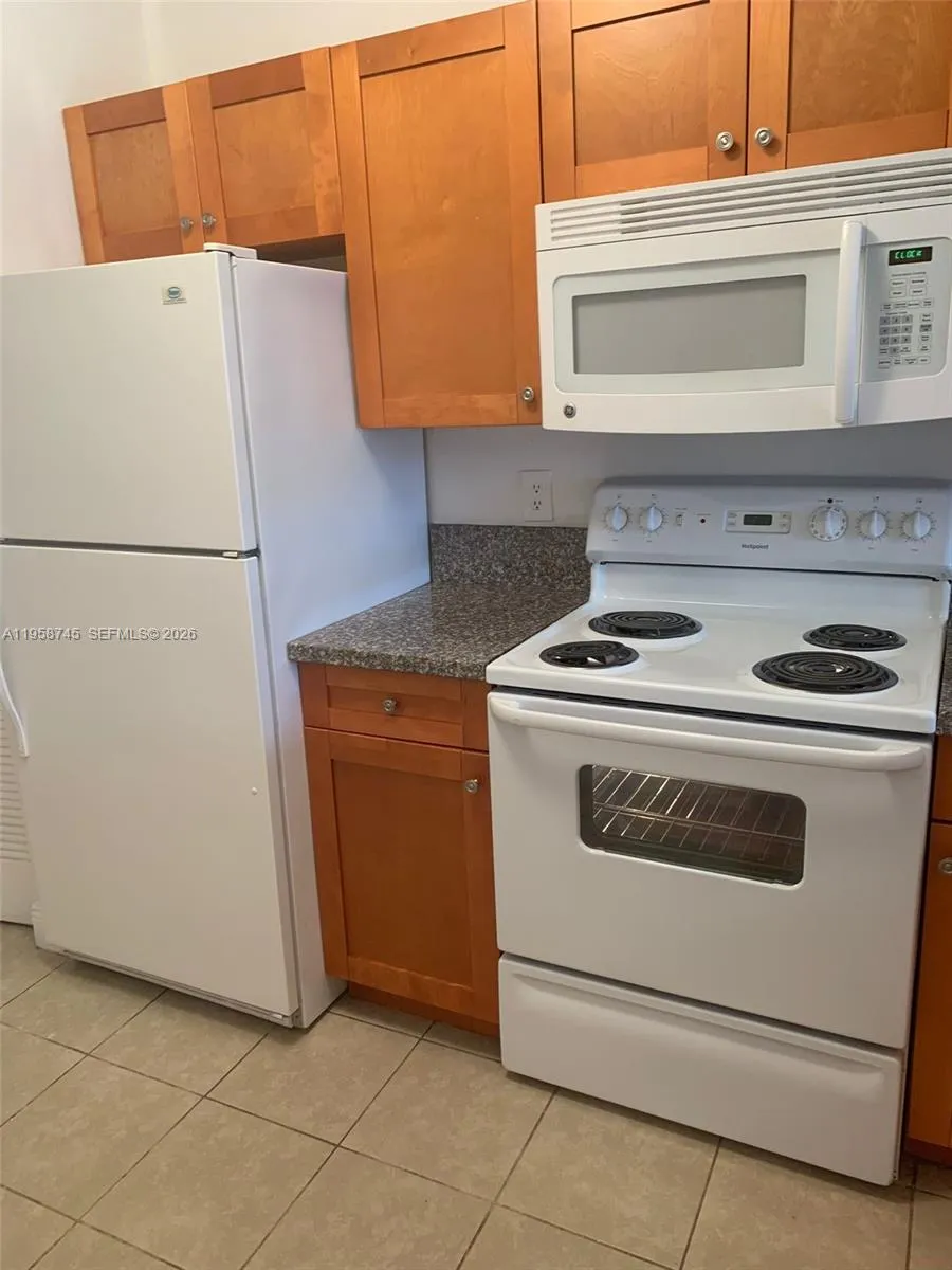 20815 Ne 8th Ct 202-20, Miami, Florida 33179, Miami, Florida 33179, 2 Bedrooms Bedrooms, ,2 BathroomsBathrooms,Residential Lease,For Rent,20815 Ne 8th Ct 202-20, Miami, Florida 33179,A11958745