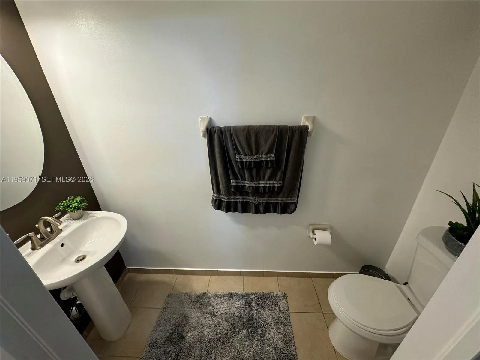 8905 Nw 98th Ave 8905, Doral, Florida 33178, Doral, Florida 33178, 3 Bedrooms Bedrooms, ,2 BathroomsBathrooms,Residential Lease,For Rent,8905 Nw 98th Ave 8905, Doral, Florida 33178,A11959071