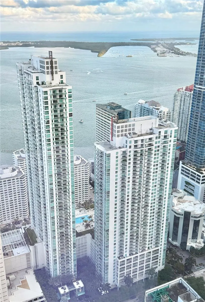 951 Brickell Ave 3509, Miami, Florida 33131, Miami, Florida 33131, 1 Bedroom Bedrooms, ,1 BathroomBathrooms,Residential Lease,For Rent,951 Brickell Ave 3509, Miami, Florida 33131,A11958317