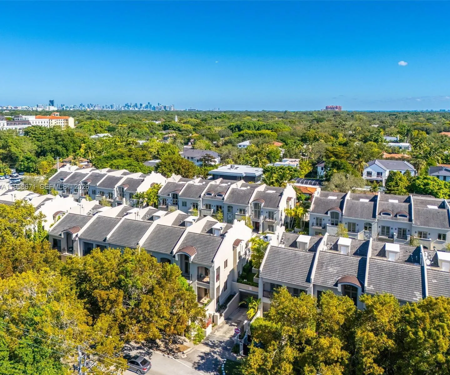 7560 Sw 56th Ct, Miami, Florida 33143, Miami, Florida 33143, 3 Bedrooms Bedrooms, ,4 BathroomsBathrooms,Residential Lease,For Rent,7560 Sw 56th Ct, Miami, Florida 33143,A11958671