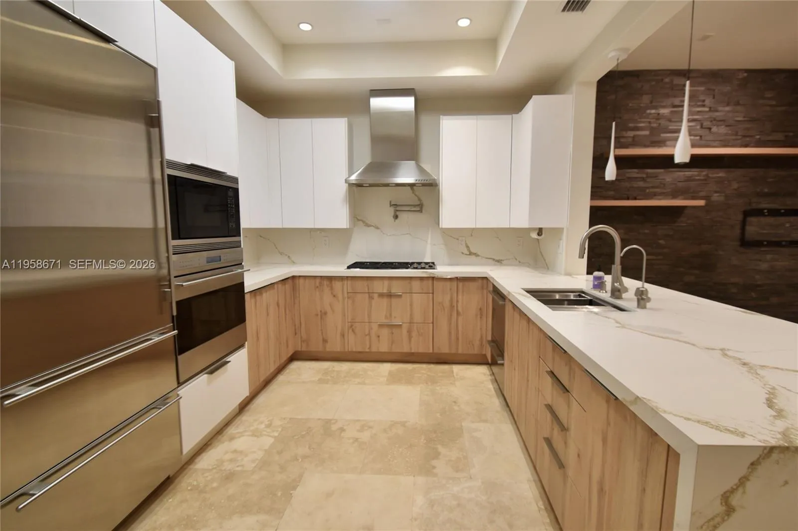 7560 Sw 56th Ct, Miami, Florida 33143, Miami, Florida 33143, 3 Bedrooms Bedrooms, ,4 BathroomsBathrooms,Residential Lease,For Rent,7560 Sw 56th Ct, Miami, Florida 33143,A11958671