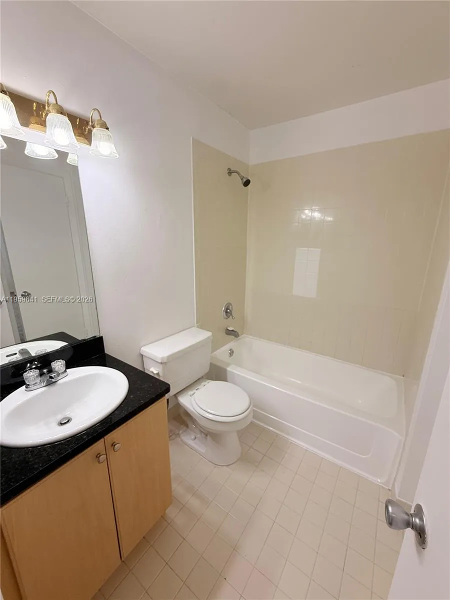Hialeah, Florida 33015, 1 Bedroom Bedrooms, ,1 BathroomBathrooms,Residential Lease,For Rent,A11959841