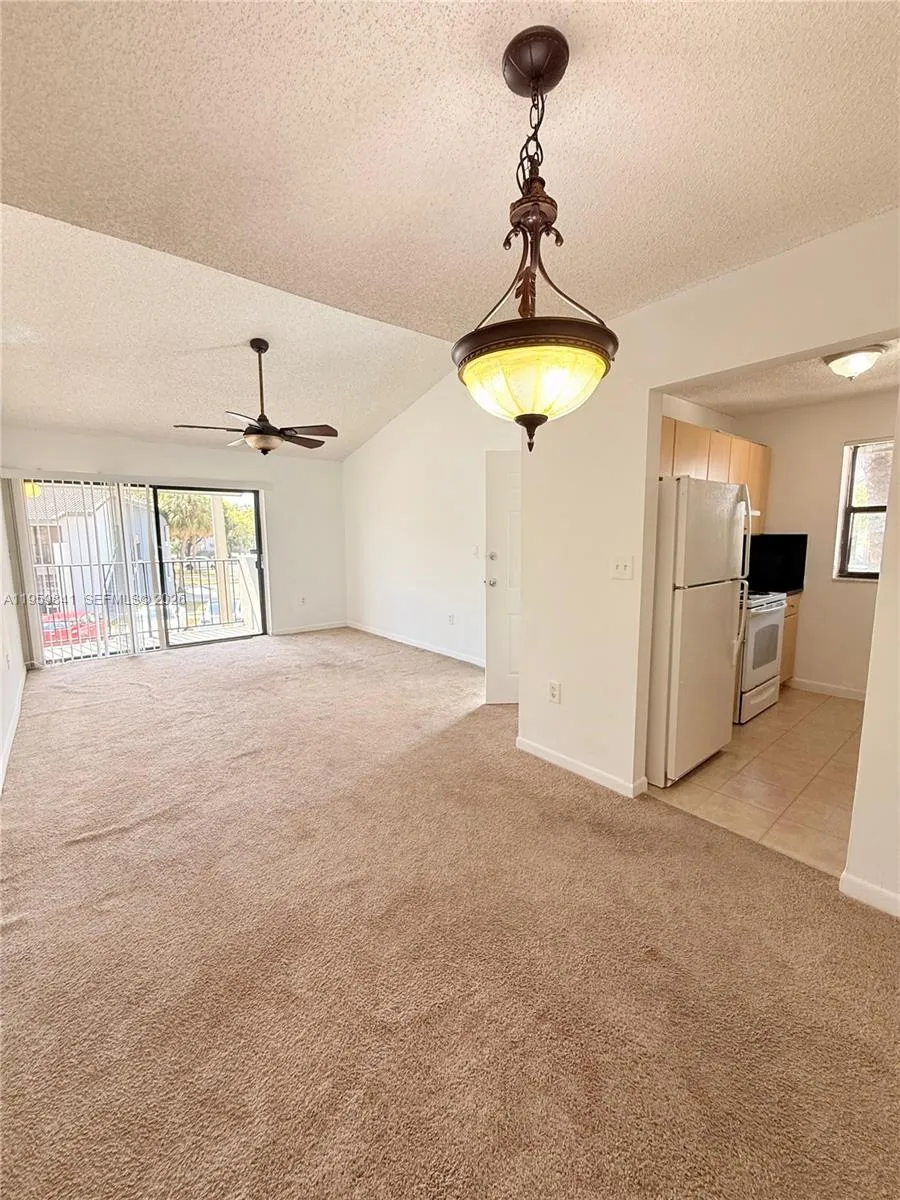 Hialeah, Florida 33015, 1 Bedroom Bedrooms, ,1 BathroomBathrooms,Residential Lease,For Rent,A11959841
