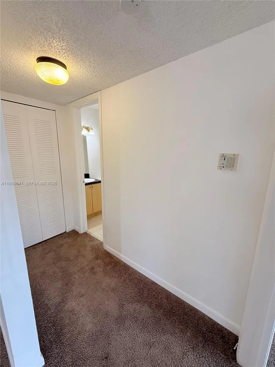 Hialeah, Florida 33015, 1 Bedroom Bedrooms, ,1 BathroomBathrooms,Residential Lease,For Rent,A11959841