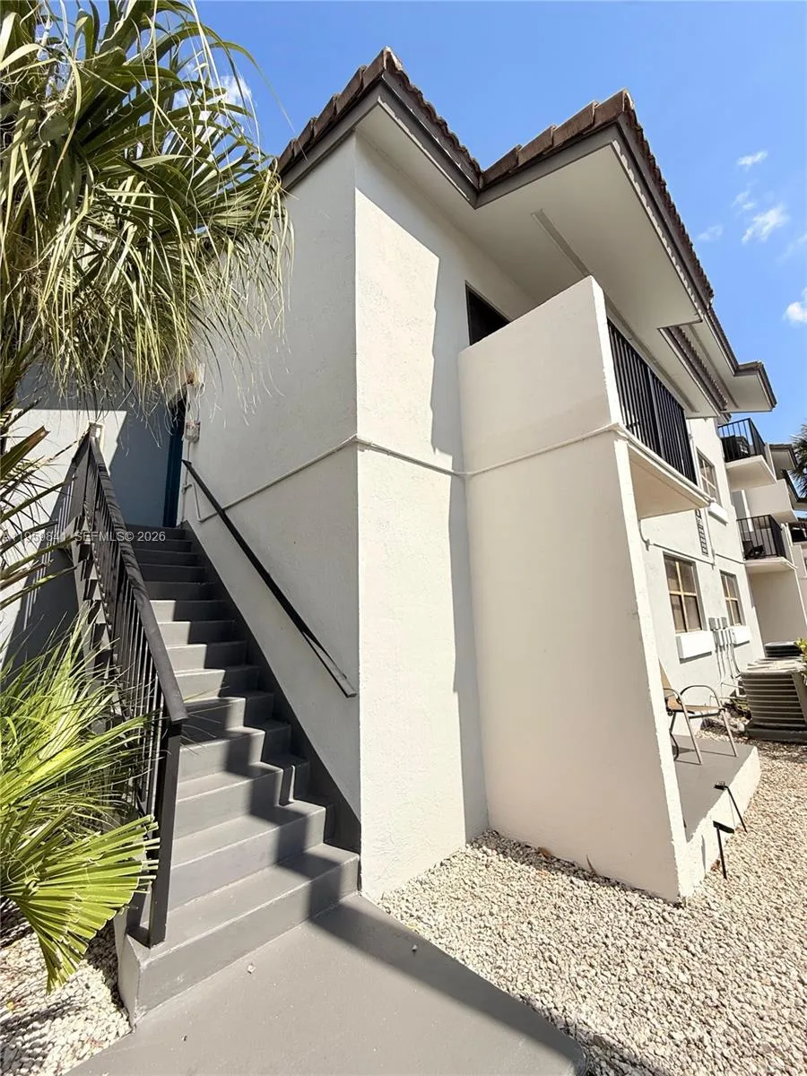 Hialeah, Florida 33015, 1 Bedroom Bedrooms, ,1 BathroomBathrooms,Residential Lease,For Rent,A11959841