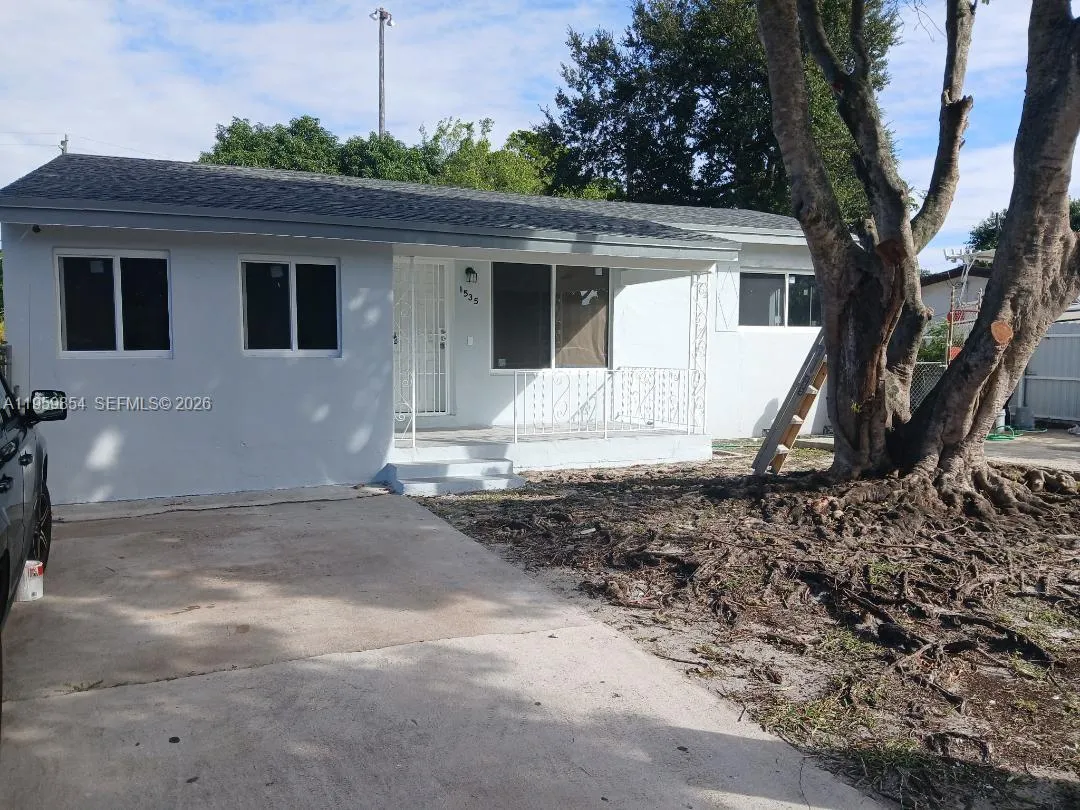 1535 Nw 85th St, Miami, Florida 33147, Miami, Florida 33147, 4 Bedrooms Bedrooms, ,2 BathroomsBathrooms,Residential,For Sale,1535 Nw 85th St, Miami, Florida 33147,A11959854