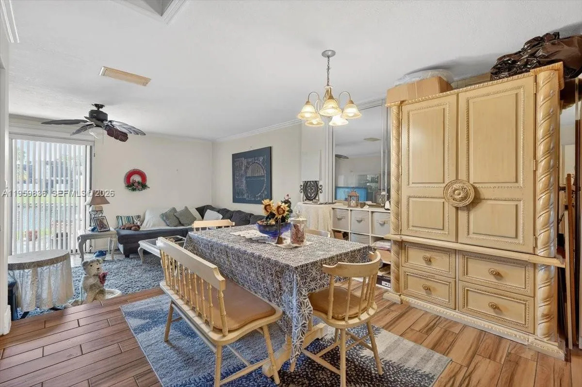 9125 Limetree Ln 168, Pembroke Pines, Florida 3302, Pembroke Pines, Florida 33024, 3 Bedrooms Bedrooms, ,2 BathroomsBathrooms,Residential,For Sale,9125 Limetree Ln 168, Pembroke Pines, Florida 3302,A11959836