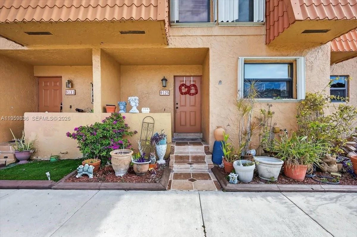 9125 Limetree Ln 168, Pembroke Pines, Florida 3302, Pembroke Pines, Florida 33024, 3 Bedrooms Bedrooms, ,2 BathroomsBathrooms,Residential,For Sale,9125 Limetree Ln 168, Pembroke Pines, Florida 3302,A11959836