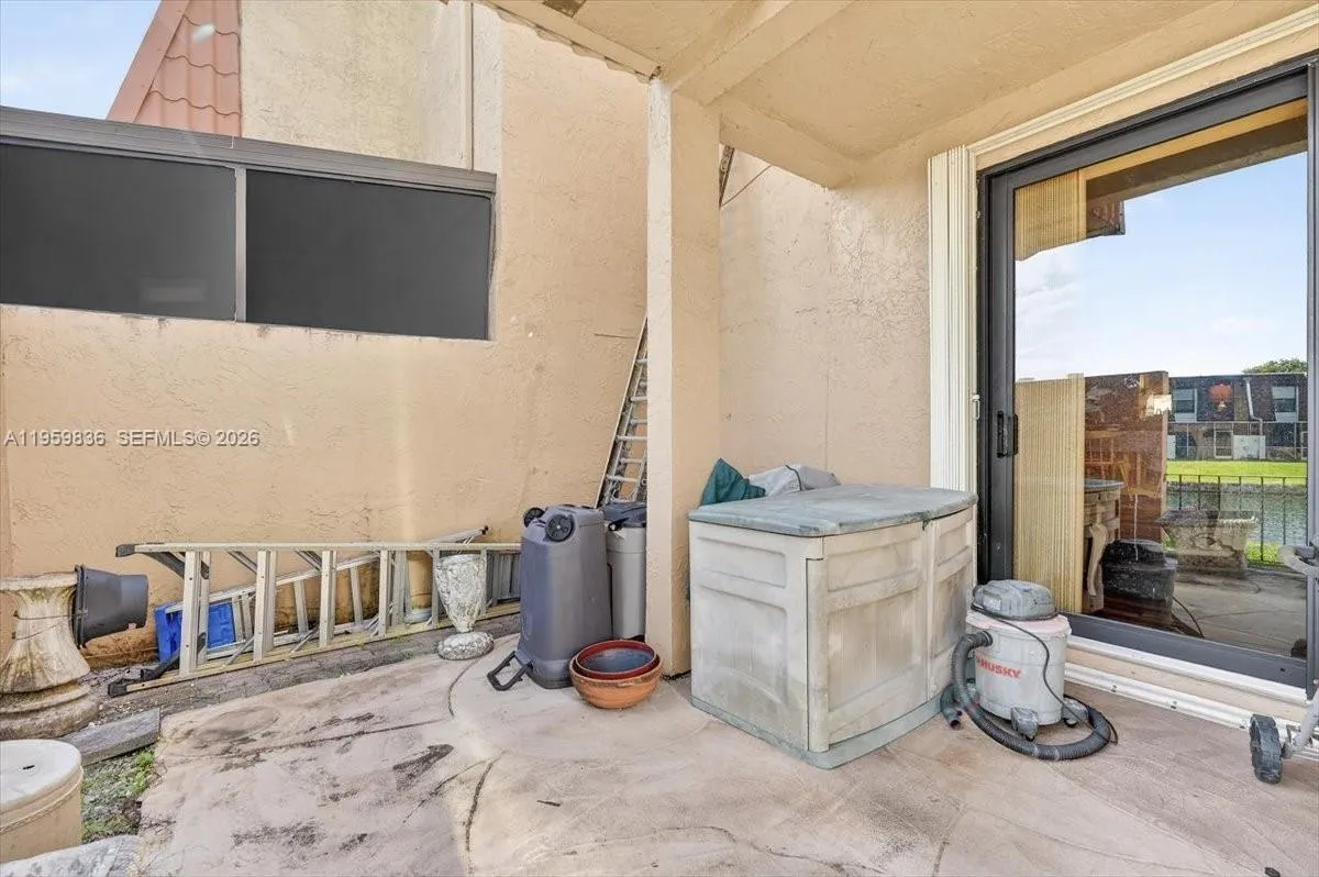 9125 Limetree Ln 168, Pembroke Pines, Florida 3302, Pembroke Pines, Florida 33024, 3 Bedrooms Bedrooms, ,2 BathroomsBathrooms,Residential,For Sale,9125 Limetree Ln 168, Pembroke Pines, Florida 3302,A11959836