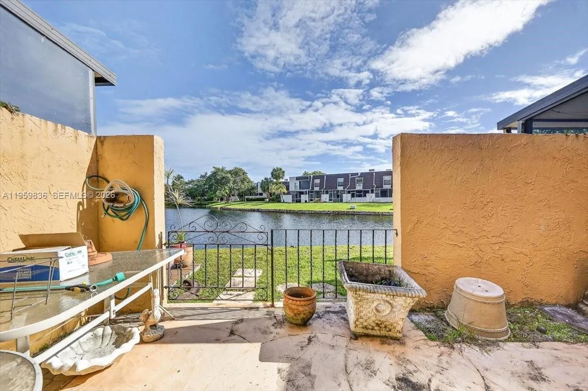 9125 Limetree Ln 168, Pembroke Pines, Florida 3302, Pembroke Pines, Florida 33024, 3 Bedrooms Bedrooms, ,2 BathroomsBathrooms,Residential,For Sale,9125 Limetree Ln 168, Pembroke Pines, Florida 3302,A11959836