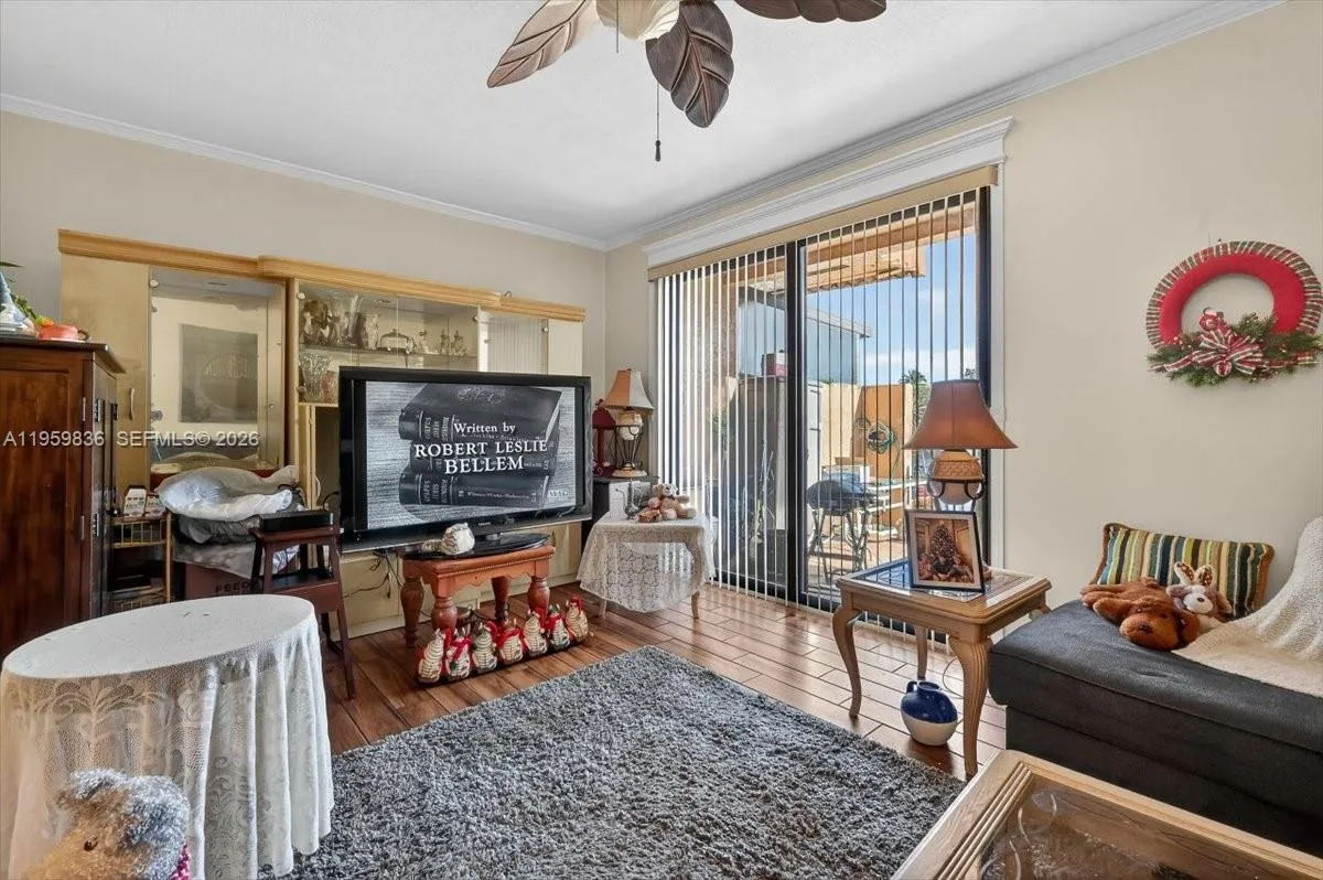 9125 Limetree Ln 168, Pembroke Pines, Florida 3302, Pembroke Pines, Florida 33024, 3 Bedrooms Bedrooms, ,2 BathroomsBathrooms,Residential,For Sale,9125 Limetree Ln 168, Pembroke Pines, Florida 3302,A11959836