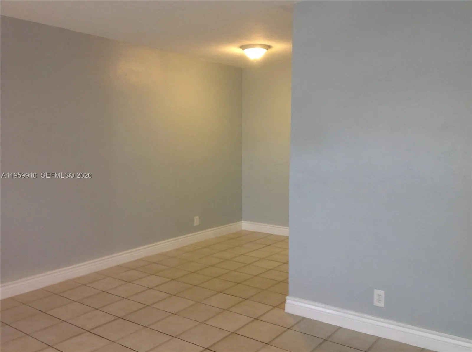 280 Sw 11th Ave 5, Hallandale Beach, Florida 33009, Hallandale Beach, Florida 33009, 1 Bedroom Bedrooms, ,1 BathroomBathrooms,Residential Lease,For Rent,280 Sw 11th Ave 5, Hallandale Beach, Florida 33009,A11959916