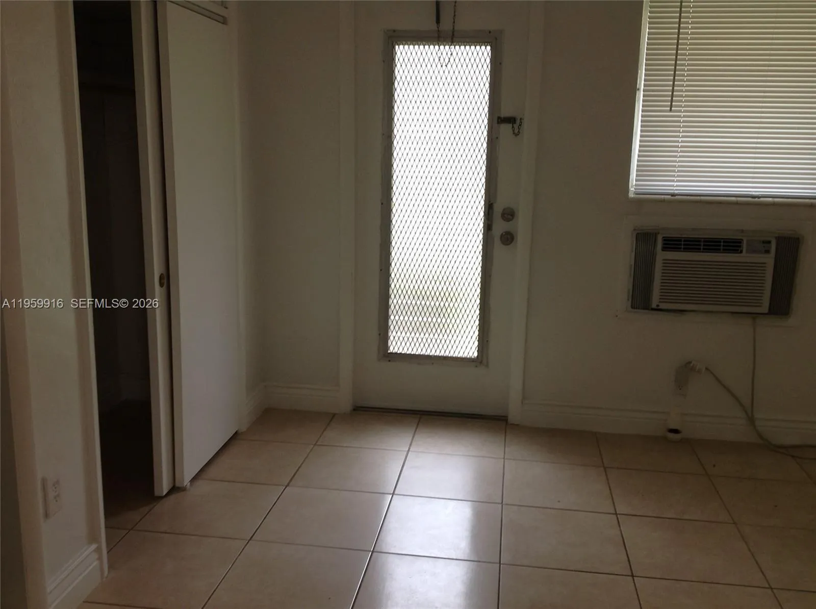 280 Sw 11th Ave 5, Hallandale Beach, Florida 33009, Hallandale Beach, Florida 33009, 1 Bedroom Bedrooms, ,1 BathroomBathrooms,Residential Lease,For Rent,280 Sw 11th Ave 5, Hallandale Beach, Florida 33009,A11959916