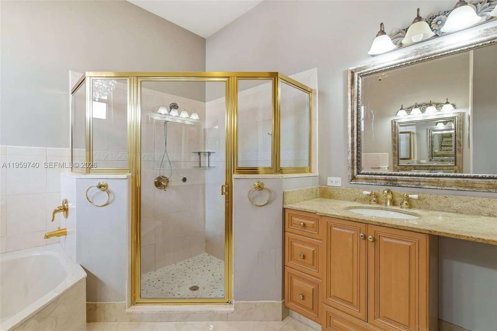 2570 Se 4th Pl, Homestead, Florida 33033, Homestead, Florida 33033, 4 Bedrooms Bedrooms, ,3 BathroomsBathrooms,Residential,For Sale,2570 Se 4th Pl, Homestead, Florida 33033,A11959740