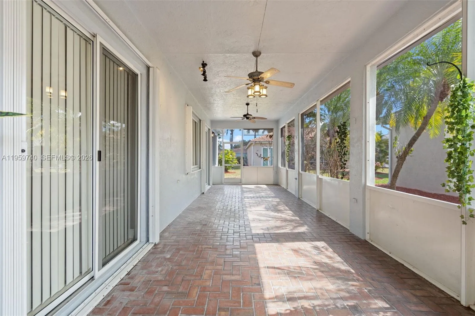 2570 Se 4th Pl, Homestead, Florida 33033, Homestead, Florida 33033, 4 Bedrooms Bedrooms, ,3 BathroomsBathrooms,Residential,For Sale,2570 Se 4th Pl, Homestead, Florida 33033,A11959740