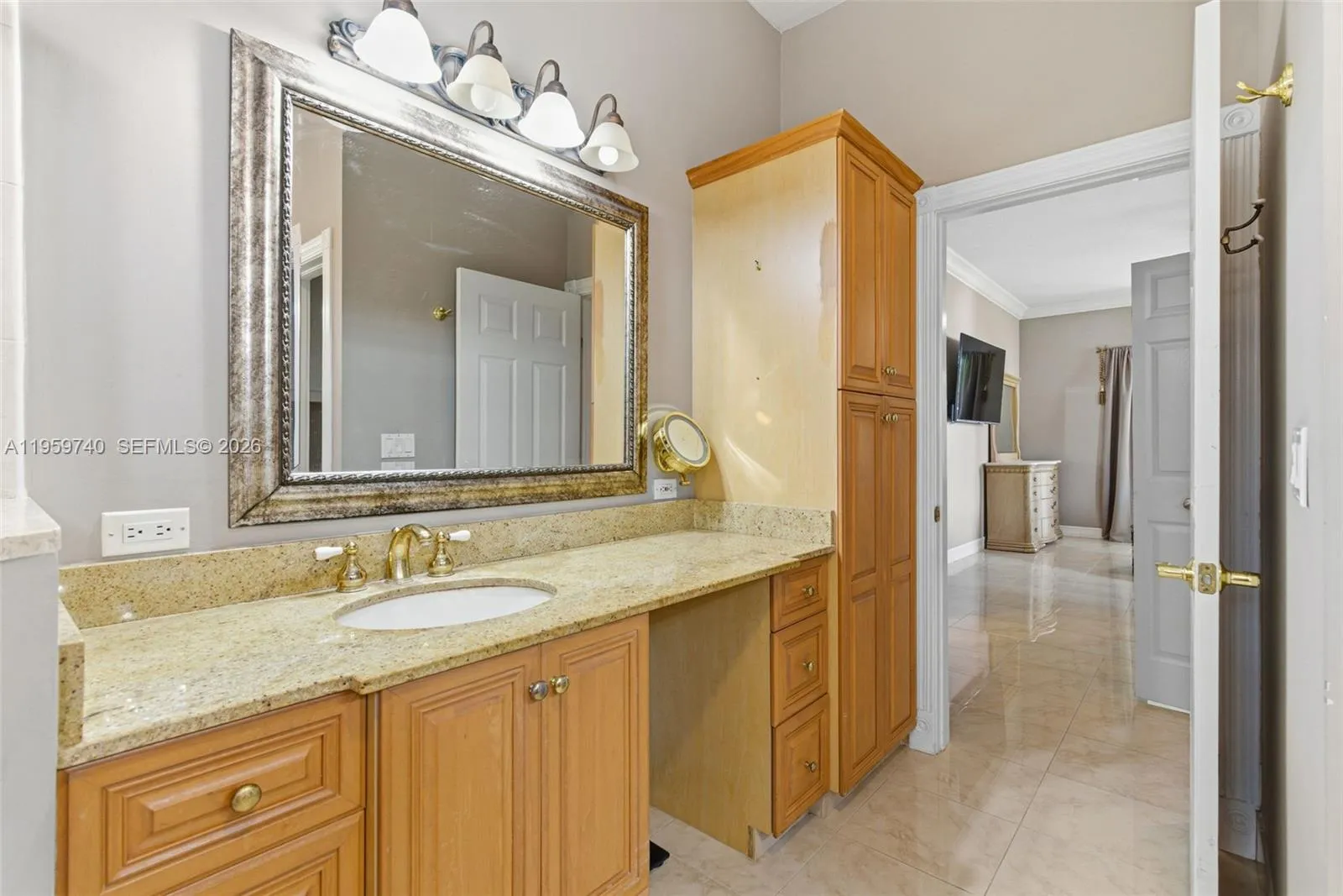 2570 Se 4th Pl, Homestead, Florida 33033, Homestead, Florida 33033, 4 Bedrooms Bedrooms, ,3 BathroomsBathrooms,Residential,For Sale,2570 Se 4th Pl, Homestead, Florida 33033,A11959740