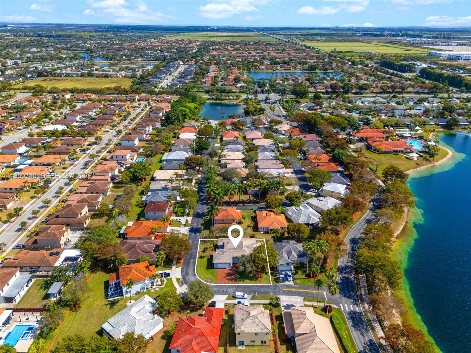 2570 Se 4th Pl, Homestead, Florida 33033, Homestead, Florida 33033, 4 Bedrooms Bedrooms, ,3 BathroomsBathrooms,Residential,For Sale,2570 Se 4th Pl, Homestead, Florida 33033,A11959740