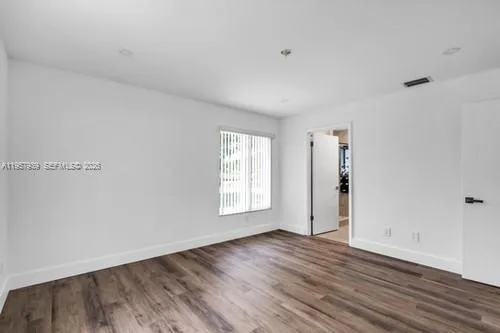 4TH BEDROOM ON SEPERATE WING W 3RD BATH