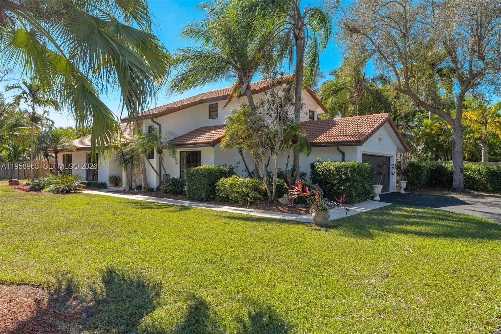 16564 Sw 153 Ct, Miami, Florida 33187, Miami, Florida 33187, 4 Bedrooms Bedrooms, ,2 BathroomsBathrooms,Residential,For Sale,16564 Sw 153 Ct, Miami, Florida 33187,A11958963