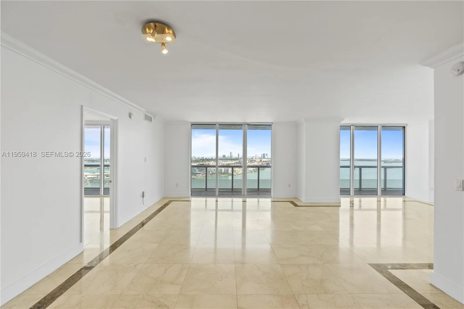 50 Biscayne Blvd 3010, Miami, Florida 33132, Miami, Florida 33132, 3 Bedrooms Bedrooms, ,2 BathroomsBathrooms,Residential Lease,For Rent,50 Biscayne Blvd 3010, Miami, Florida 33132,A11959418