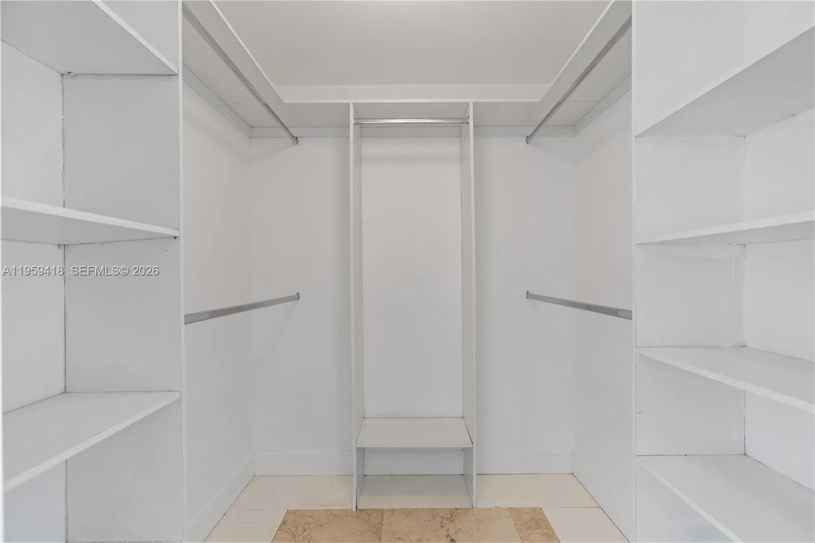 50 Biscayne Blvd 3010, Miami, Florida 33132, Miami, Florida 33132, 3 Bedrooms Bedrooms, ,2 BathroomsBathrooms,Residential Lease,For Rent,50 Biscayne Blvd 3010, Miami, Florida 33132,A11959418
