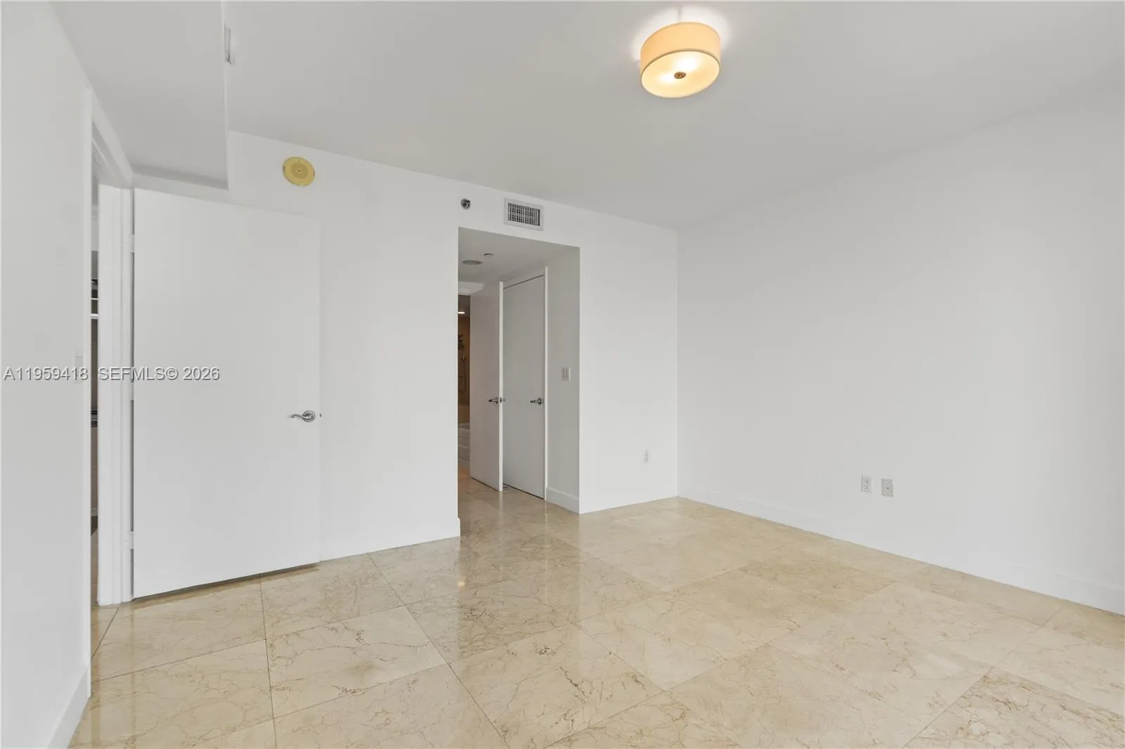 50 Biscayne Blvd 3010, Miami, Florida 33132, Miami, Florida 33132, 3 Bedrooms Bedrooms, ,2 BathroomsBathrooms,Residential Lease,For Rent,50 Biscayne Blvd 3010, Miami, Florida 33132,A11959418