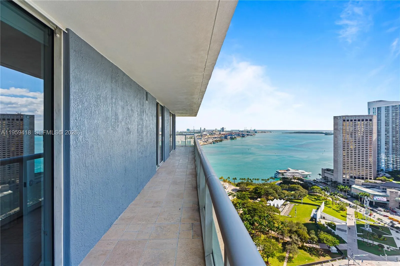 50 Biscayne Blvd 3010, Miami, Florida 33132, Miami, Florida 33132, 3 Bedrooms Bedrooms, ,2 BathroomsBathrooms,Residential Lease,For Rent,50 Biscayne Blvd 3010, Miami, Florida 33132,A11959418