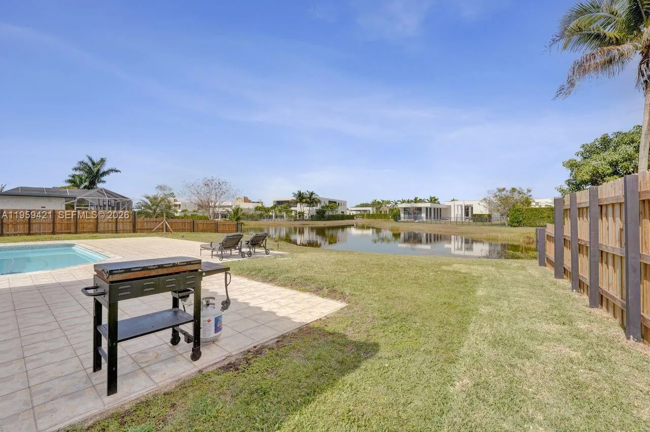 16653 Golfview Dr, Weston, Florida 33326, Weston, Florida 33326, 4 Bedrooms Bedrooms, ,3 BathroomsBathrooms,Residential,For Sale,16653 Golfview Dr, Weston, Florida 33326,A11959421