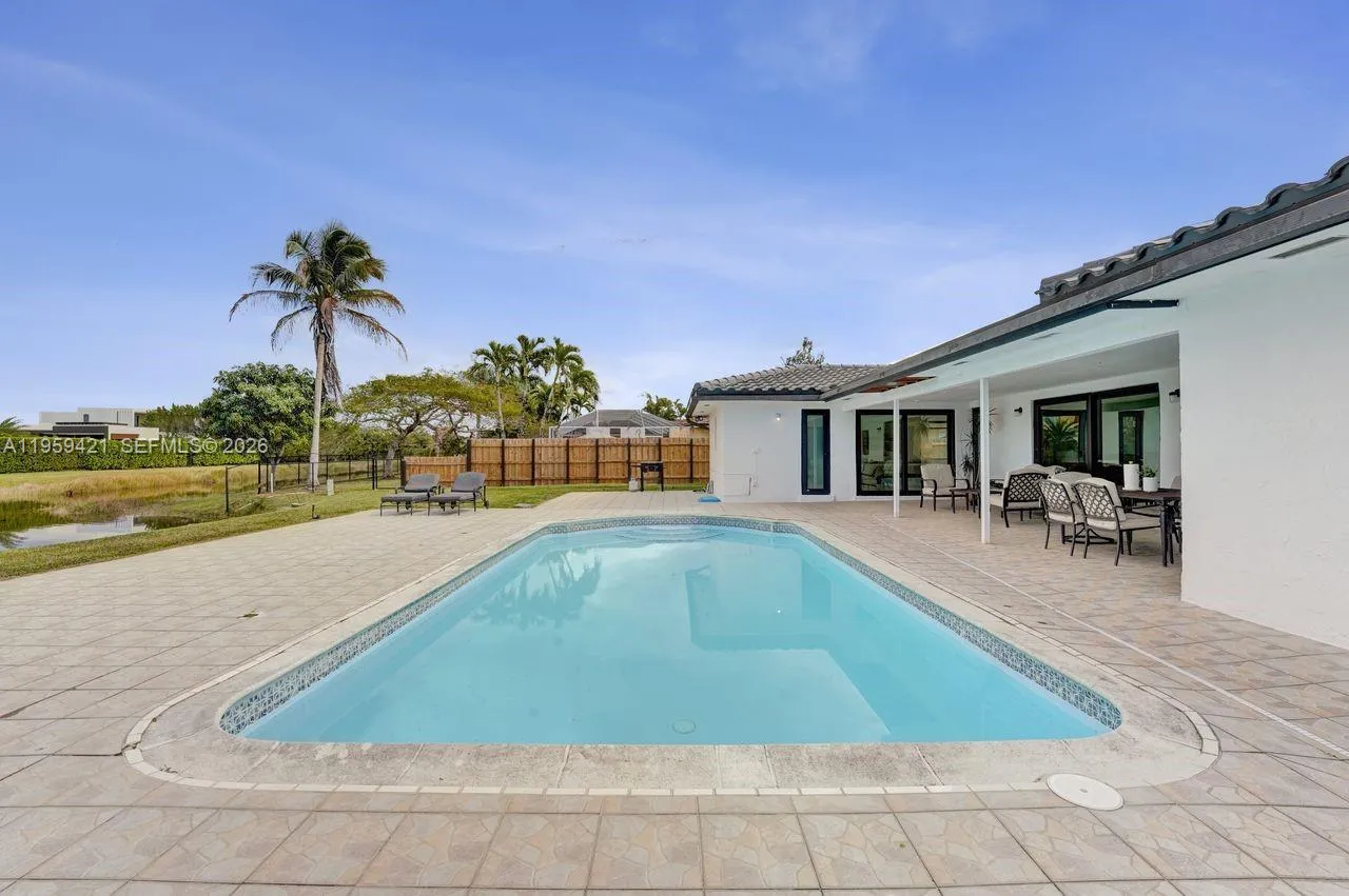 16653 Golfview Dr, Weston, Florida 33326, Weston, Florida 33326, 4 Bedrooms Bedrooms, ,3 BathroomsBathrooms,Residential,For Sale,16653 Golfview Dr, Weston, Florida 33326,A11959421