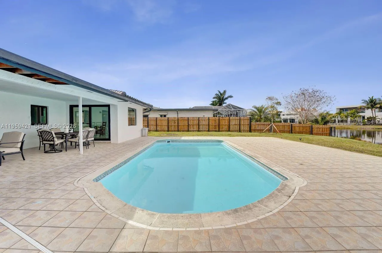 16653 Golfview Dr, Weston, Florida 33326, Weston, Florida 33326, 4 Bedrooms Bedrooms, ,3 BathroomsBathrooms,Residential,For Sale,16653 Golfview Dr, Weston, Florida 33326,A11959421