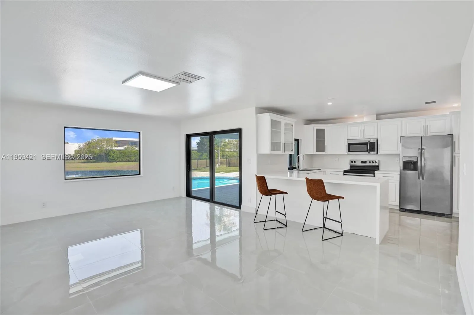 16653 Golfview Dr, Weston, Florida 33326, Weston, Florida 33326, 4 Bedrooms Bedrooms, ,3 BathroomsBathrooms,Residential,For Sale,16653 Golfview Dr, Weston, Florida 33326,A11959421