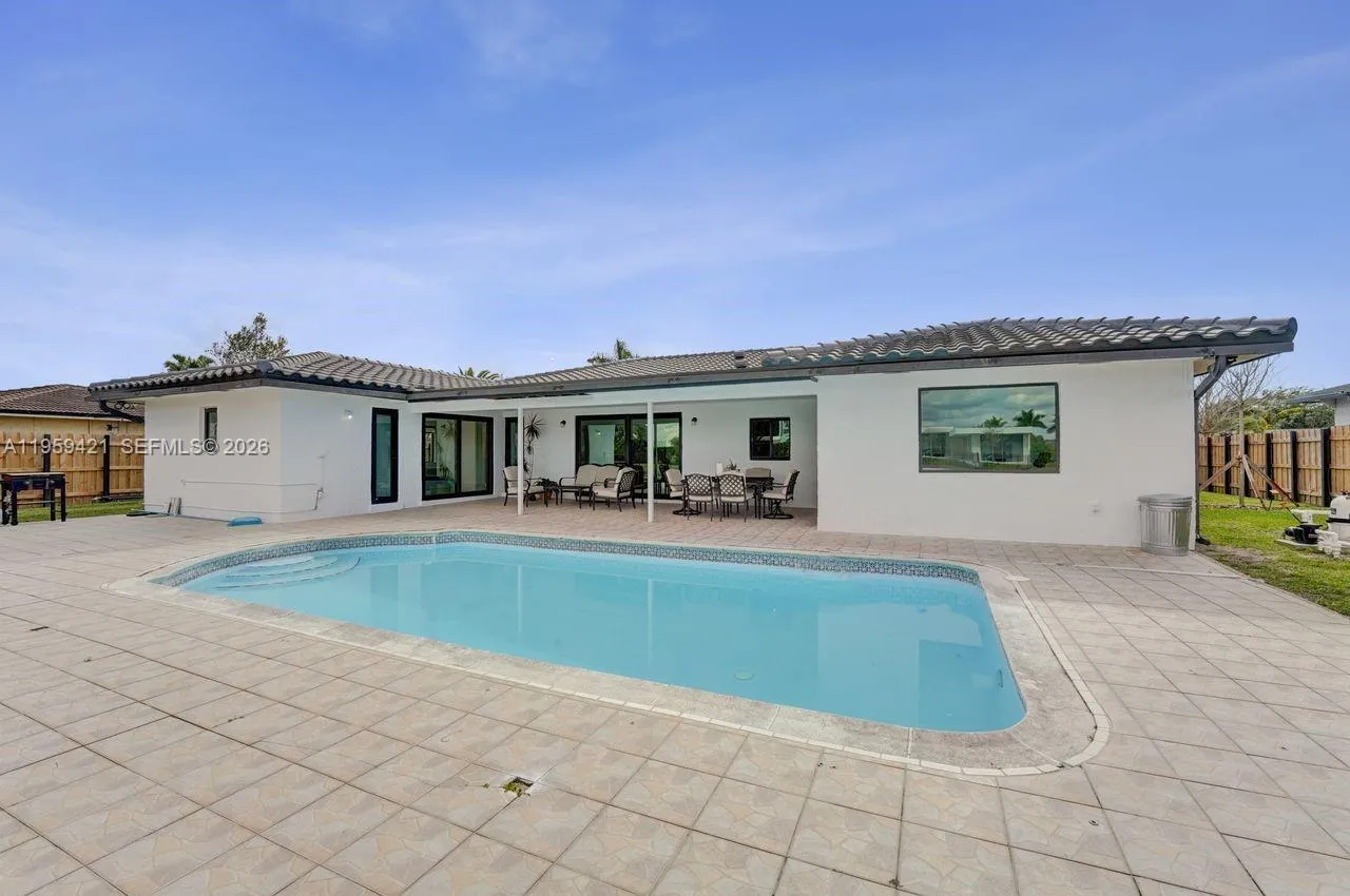 16653 Golfview Dr, Weston, Florida 33326, Weston, Florida 33326, 4 Bedrooms Bedrooms, ,3 BathroomsBathrooms,Residential,For Sale,16653 Golfview Dr, Weston, Florida 33326,A11959421