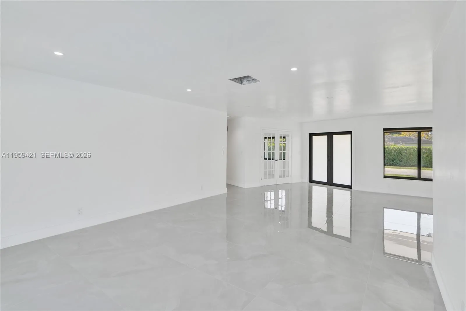16653 Golfview Dr, Weston, Florida 33326, Weston, Florida 33326, 4 Bedrooms Bedrooms, ,3 BathroomsBathrooms,Residential,For Sale,16653 Golfview Dr, Weston, Florida 33326,A11959421
