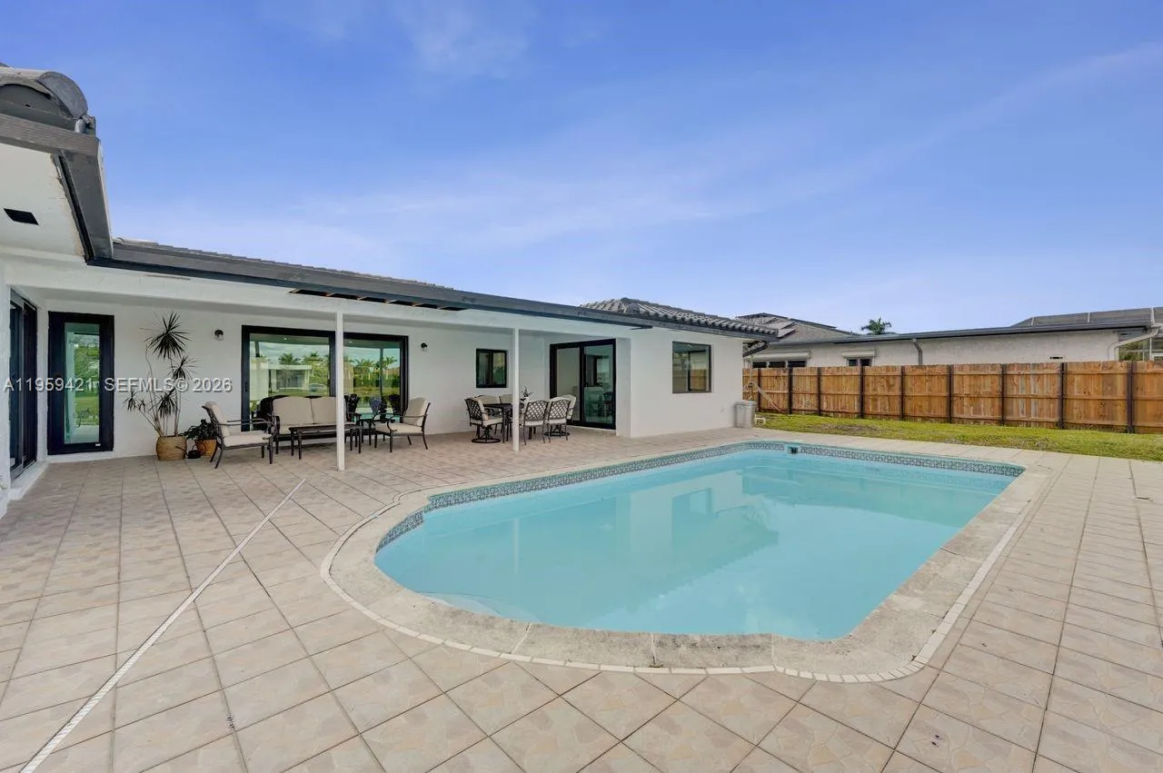 16653 Golfview Dr, Weston, Florida 33326, Weston, Florida 33326, 4 Bedrooms Bedrooms, ,3 BathroomsBathrooms,Residential,For Sale,16653 Golfview Dr, Weston, Florida 33326,A11959421