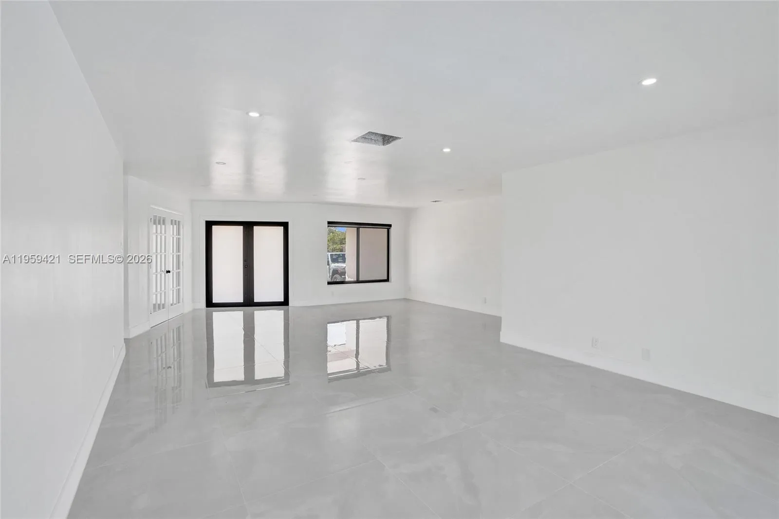 16653 Golfview Dr, Weston, Florida 33326, Weston, Florida 33326, 4 Bedrooms Bedrooms, ,3 BathroomsBathrooms,Residential,For Sale,16653 Golfview Dr, Weston, Florida 33326,A11959421