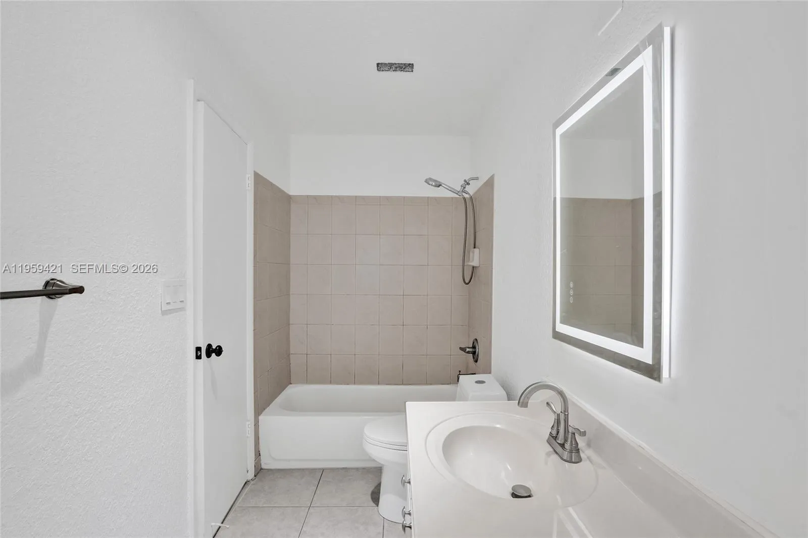 16653 Golfview Dr, Weston, Florida 33326, Weston, Florida 33326, 4 Bedrooms Bedrooms, ,3 BathroomsBathrooms,Residential,For Sale,16653 Golfview Dr, Weston, Florida 33326,A11959421