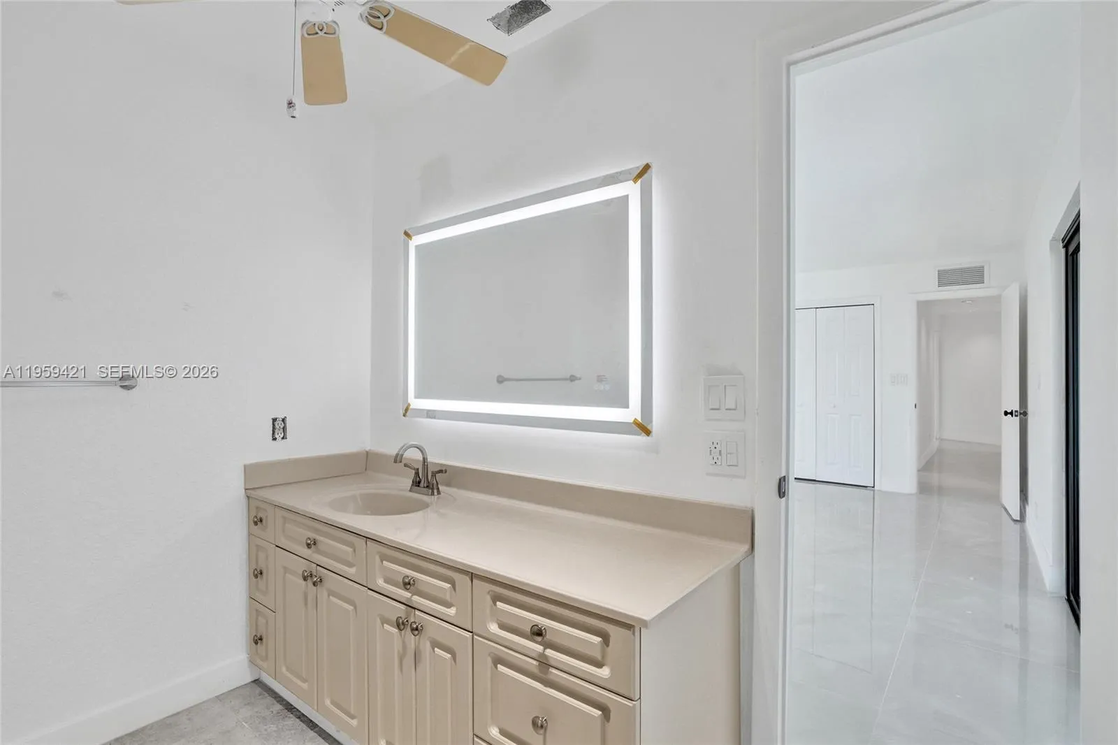 16653 Golfview Dr, Weston, Florida 33326, Weston, Florida 33326, 4 Bedrooms Bedrooms, ,3 BathroomsBathrooms,Residential,For Sale,16653 Golfview Dr, Weston, Florida 33326,A11959421