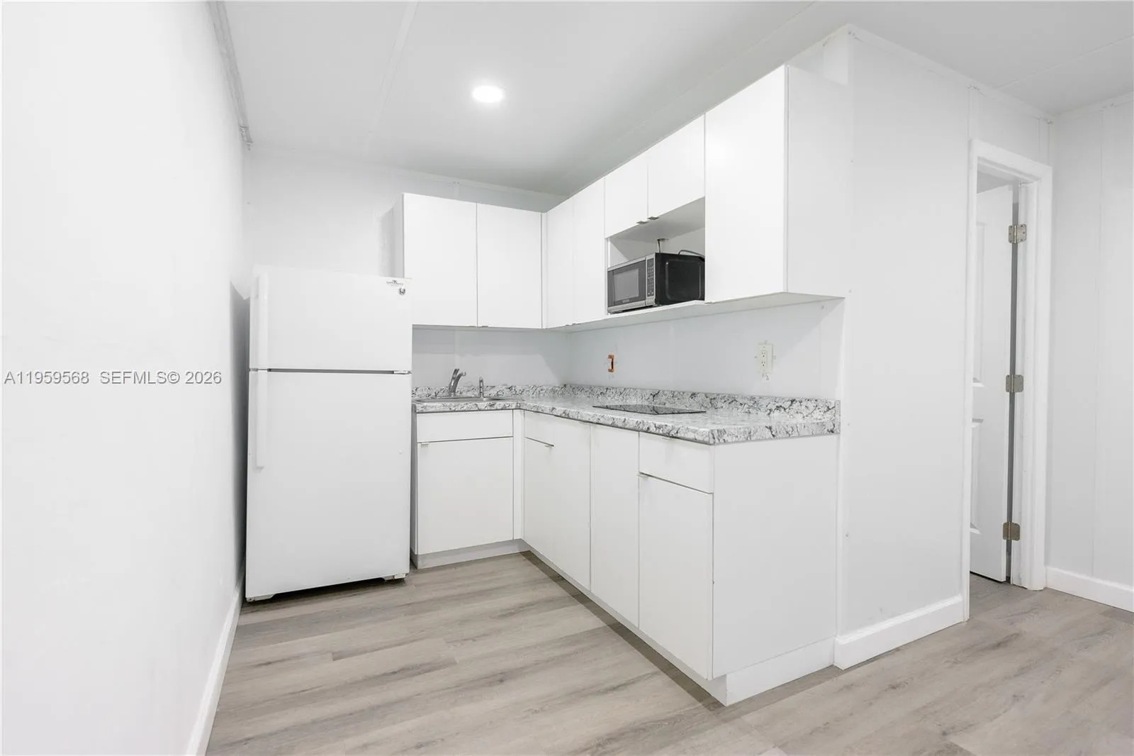 3217 Nw 202nd Ln 4, Miami Gardens, Florida 33056, Miami Gardens, Florida 33056, 1 Bedroom Bedrooms, ,1 BathroomBathrooms,Residential Lease,For Rent,3217 Nw 202nd Ln 4, Miami Gardens, Florida 33056,A11959568