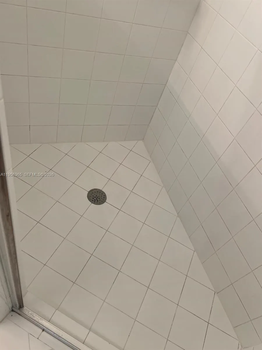 10738 Nw 80th Ln, Doral, Florida 33178, Doral, Florida 33178, 3 Bedrooms Bedrooms, ,3 BathroomsBathrooms,Residential,For Sale,10738 Nw 80th Ln, Doral, Florida 33178,A11958365