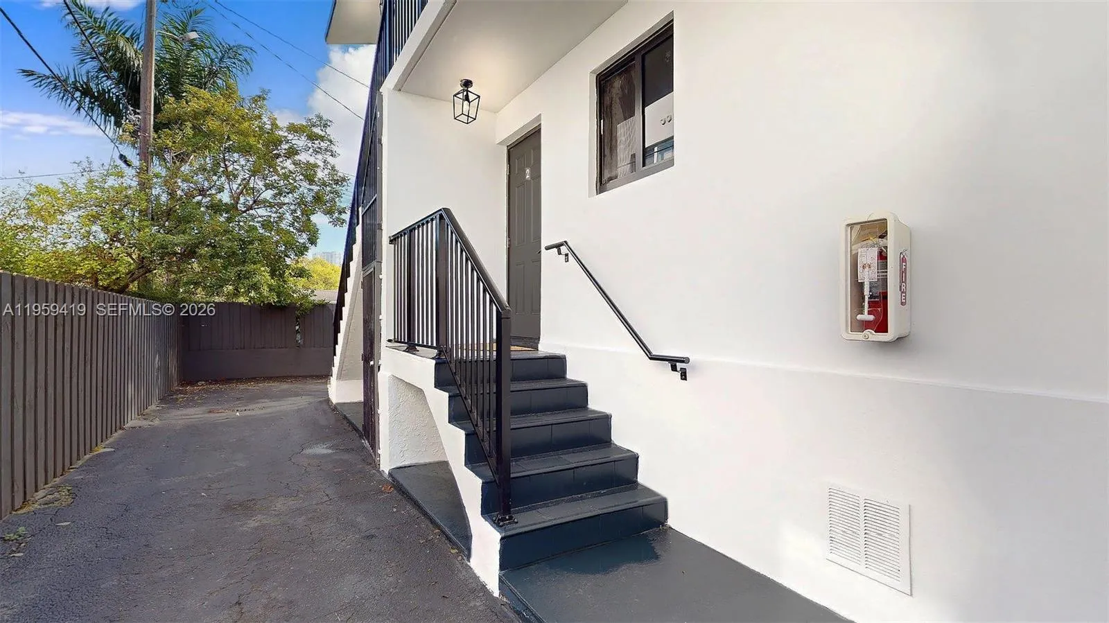 329 Sw 9th Ave, Miami, Florida 33130, Miami, Florida 33130, ,Residential Income,For Sale,329 Sw 9th Ave, Miami, Florida 33130,A11959419