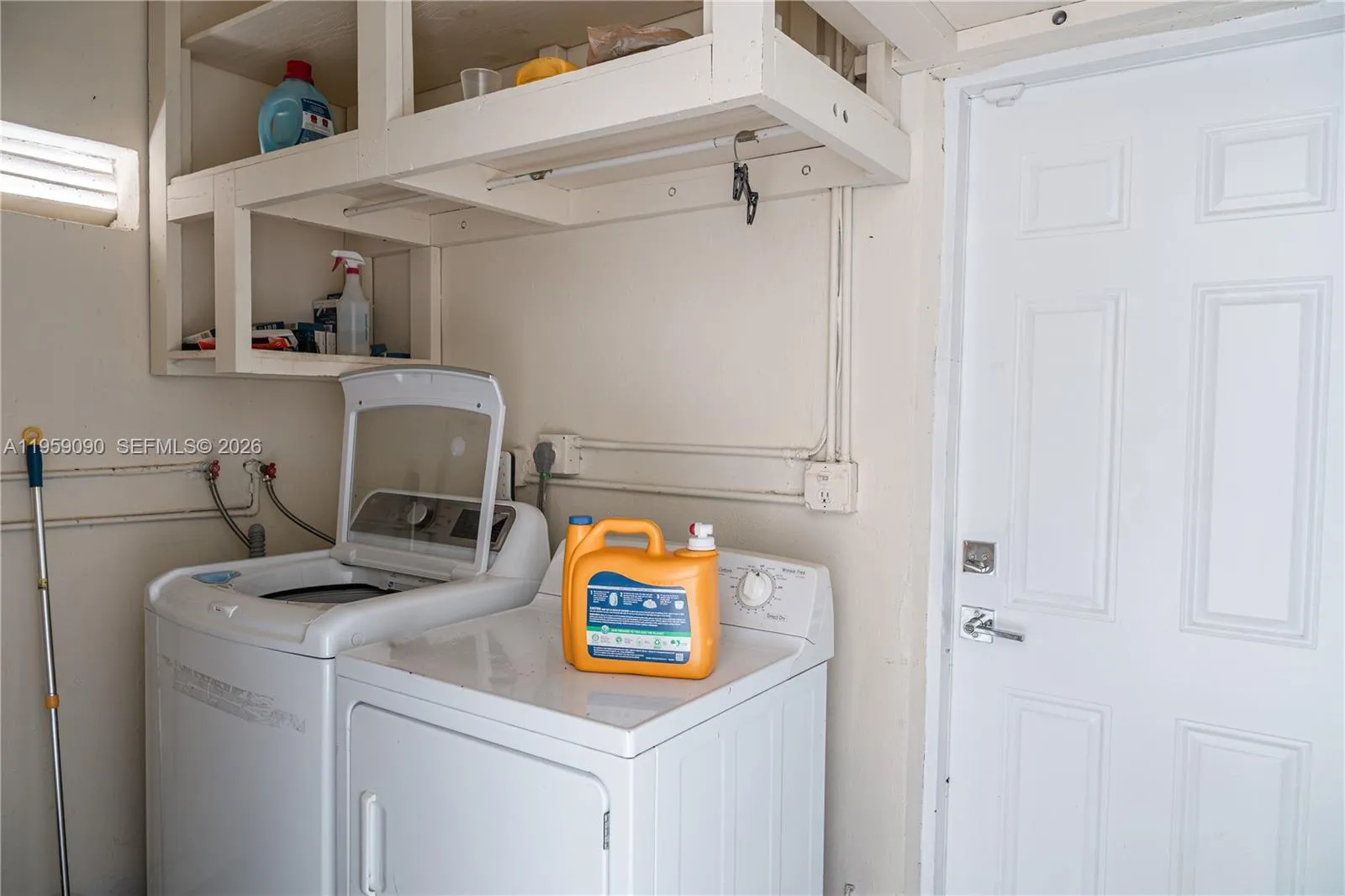 2842 Jackson St, Hollywood, Florida 33020, Hollywood, Florida 33020, 2 Bedrooms Bedrooms, ,1 BathroomBathrooms,Residential,For Sale,2842 Jackson St, Hollywood, Florida 33020,A11959090