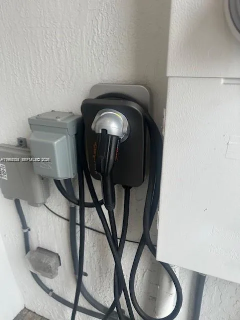 8352 Nw 7th Pl, Plantation, Florida 33324, Plantation, Florida 33324, 3 Bedrooms Bedrooms, ,2 BathroomsBathrooms,Residential,For Sale,8352 Nw 7th Pl, Plantation, Florida 33324,A11960154