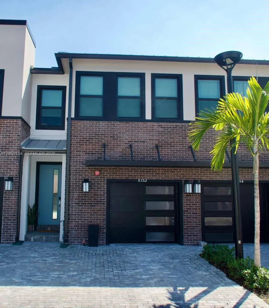 8352 Nw 7th Pl, Plantation, Florida 33324, Plantation, Florida 33324, 3 Bedrooms Bedrooms, ,2 BathroomsBathrooms,Residential,For Sale,8352 Nw 7th Pl, Plantation, Florida 33324,A11960154