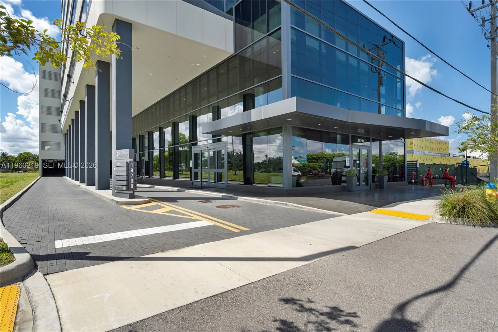 19790 W Dixie Hwy 1006 Hwy 1006, Miami, Florida 33, Miami, Florida 33180, ,Commercial Lease,For Rent,19790 W Dixie Hwy 1006 Hwy 1006, Miami, Florida 33,A11960219