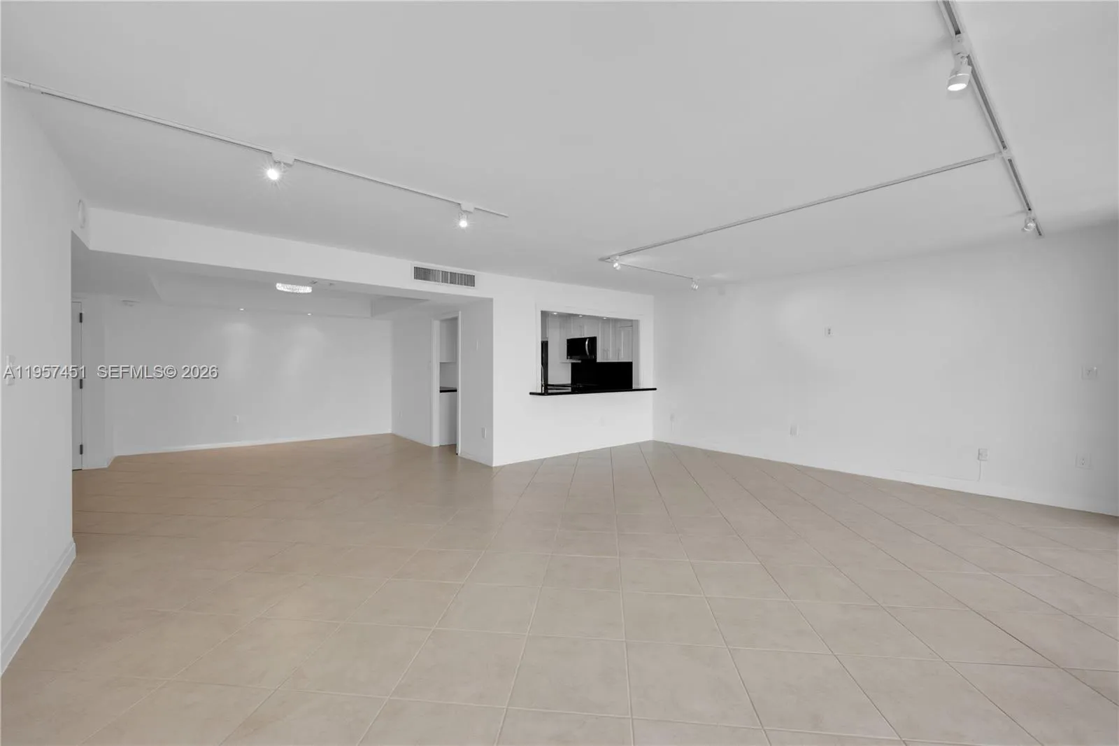 2 Grove Isle Dr B907, Miami, Florida 33133, Miami, Florida 33133, 2 Bedrooms Bedrooms, ,2 BathroomsBathrooms,Residential Lease,For Rent,2 Grove Isle Dr B907, Miami, Florida 33133,A11957451