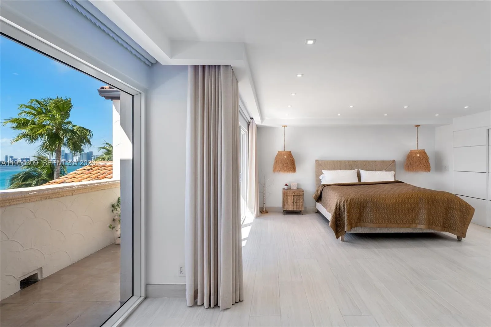 2443 Fisher Island Dr 5403, Miami, Florida 33109, Miami, Florida 33109, 3 Bedrooms Bedrooms, ,3 BathroomsBathrooms,Residential,For Sale,2443 Fisher Island Dr 5403, Miami, Florida 33109,A11955309