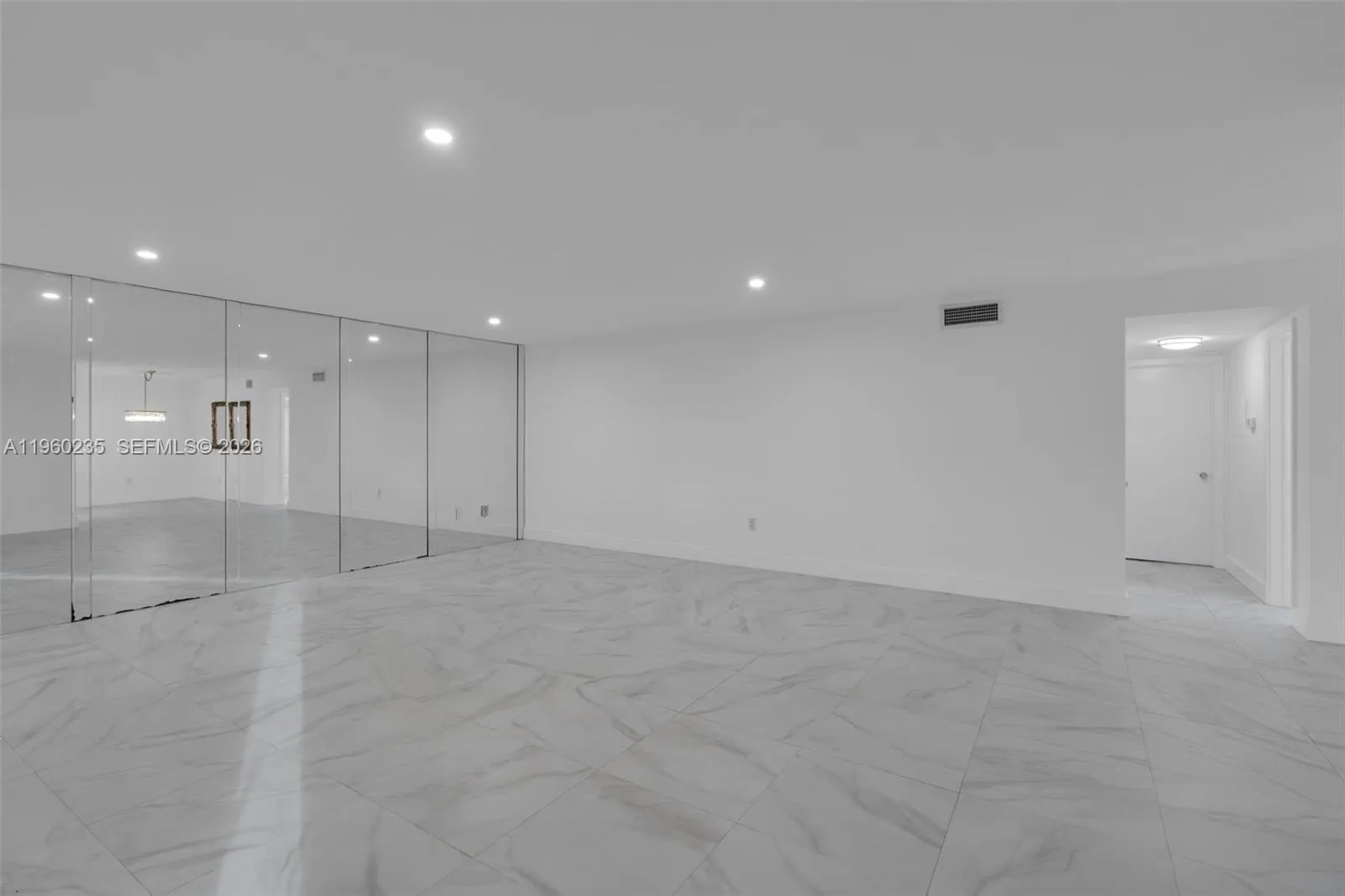 11960 Ne 19th Dr 15, North Miami, Florida 33181, North Miami, Florida 33181, 2 Bedrooms Bedrooms, ,2 BathroomsBathrooms,Residential,For Sale,11960 Ne 19th Dr 15, North Miami, Florida 33181,A11960235