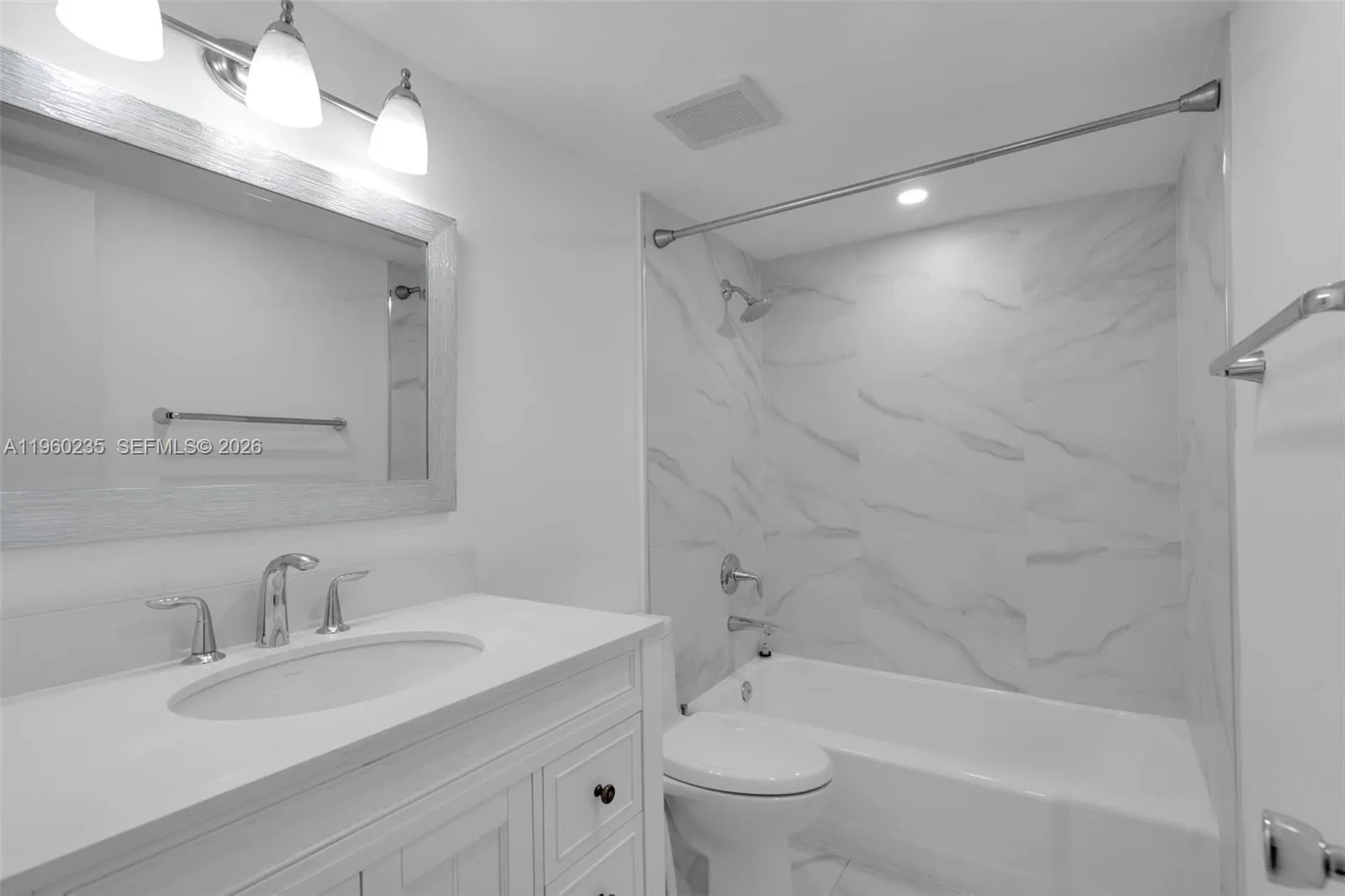 11960 Ne 19th Dr 15, North Miami, Florida 33181, North Miami, Florida 33181, 2 Bedrooms Bedrooms, ,2 BathroomsBathrooms,Residential,For Sale,11960 Ne 19th Dr 15, North Miami, Florida 33181,A11960235