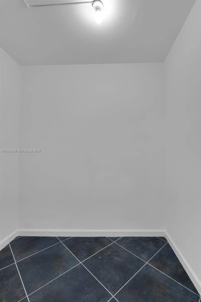 11960 Ne 19th Dr 15, North Miami, Florida 33181, North Miami, Florida 33181, 2 Bedrooms Bedrooms, ,2 BathroomsBathrooms,Residential,For Sale,11960 Ne 19th Dr 15, North Miami, Florida 33181,A11960235